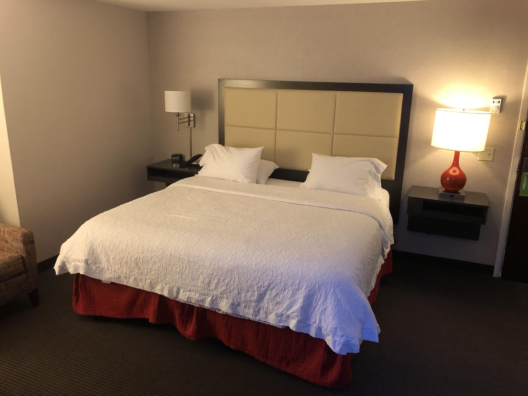 Hampton Inn & Suites Milwaukee Downtown Exteriör bild