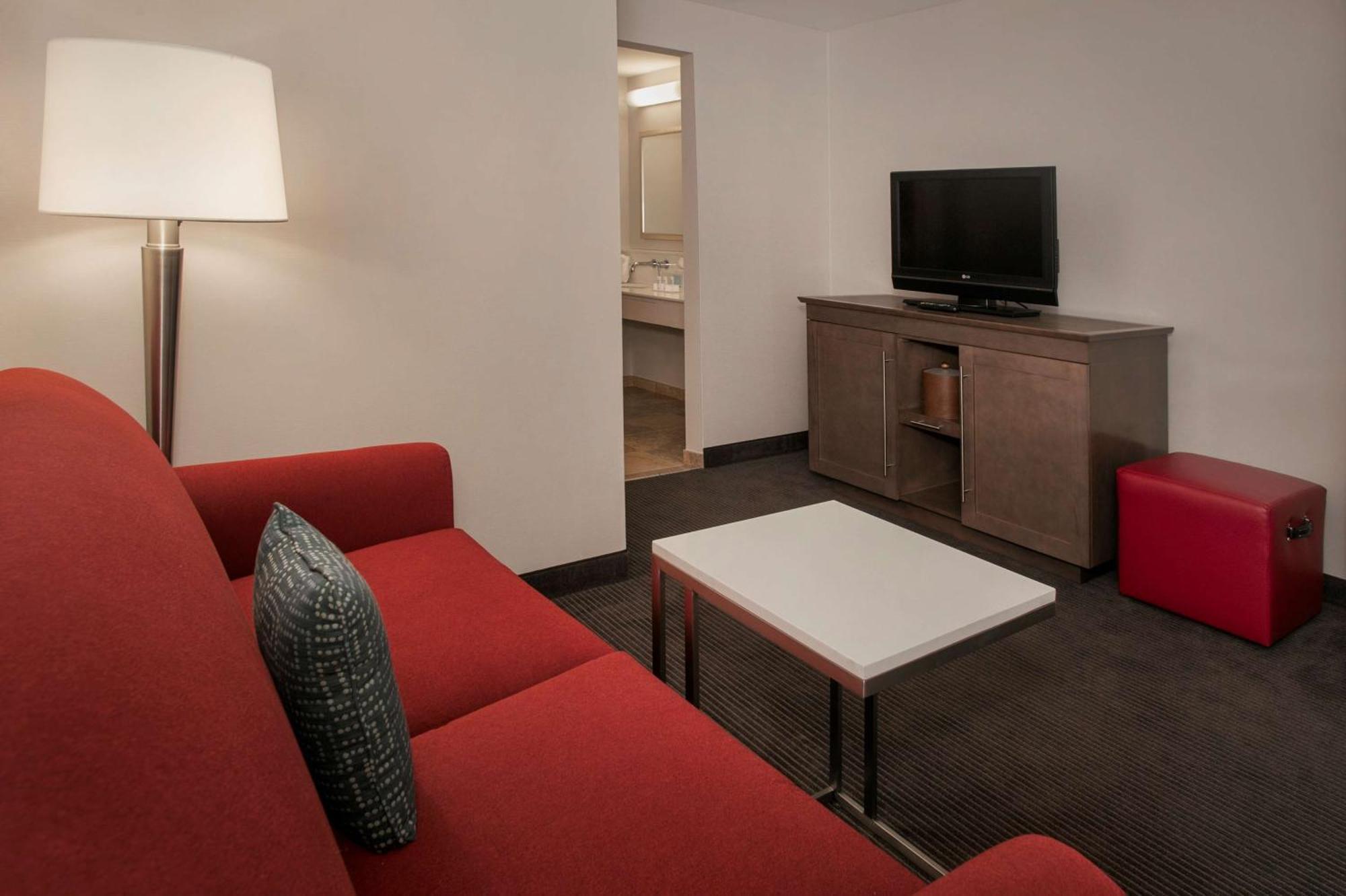 Hampton Inn & Suites Milwaukee Downtown Exteriör bild
