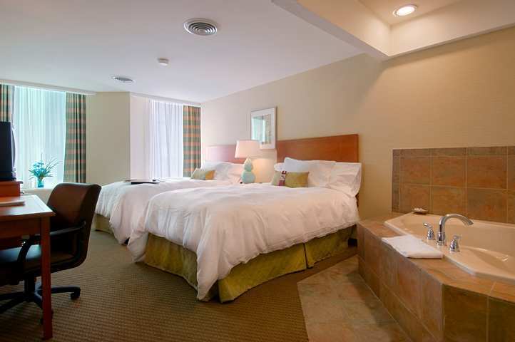 Hampton Inn & Suites Milwaukee Downtown Rum bild